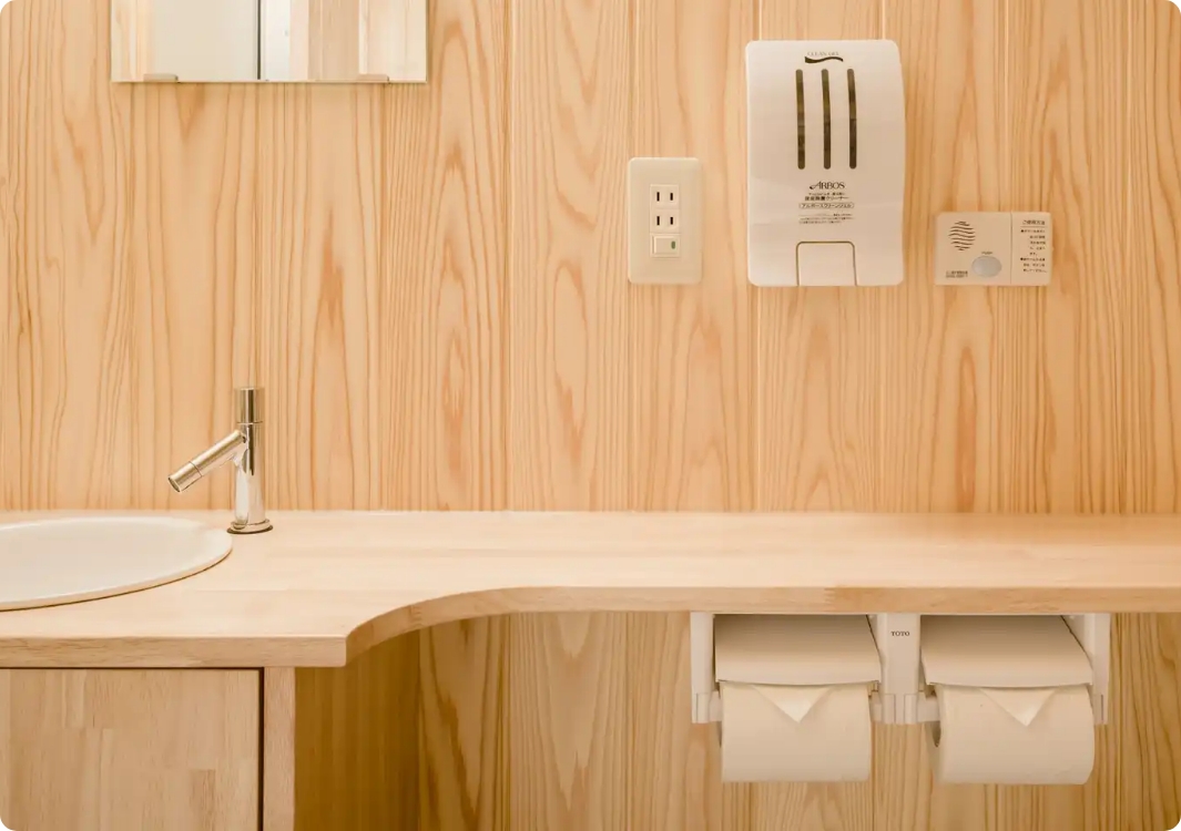 自律式移動型水洗トイレシステムの販売（Salao）